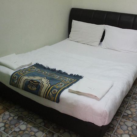 Netasha Holiday Inn Tanah Rata Esterno foto