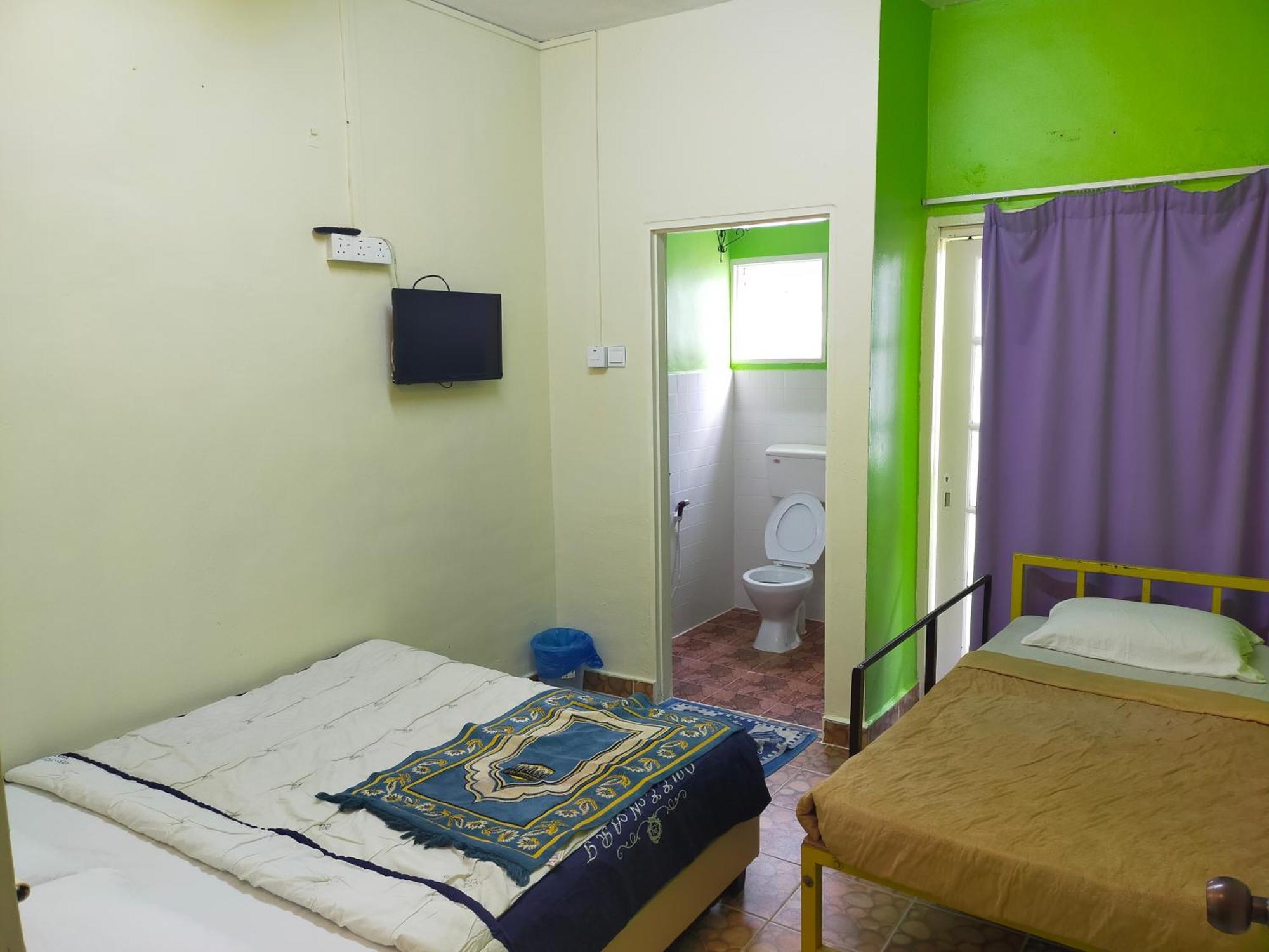 Netasha Holiday Inn Tanah Rata Esterno foto