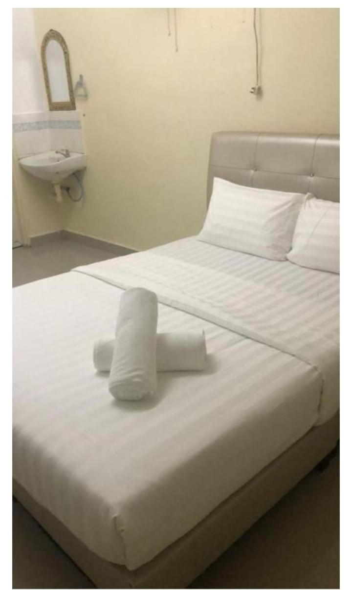 Netasha Holiday Inn Tanah Rata Esterno foto