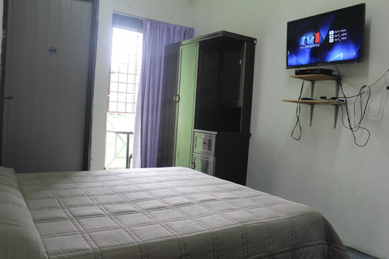 Netasha Holiday Inn Tanah Rata Esterno foto
