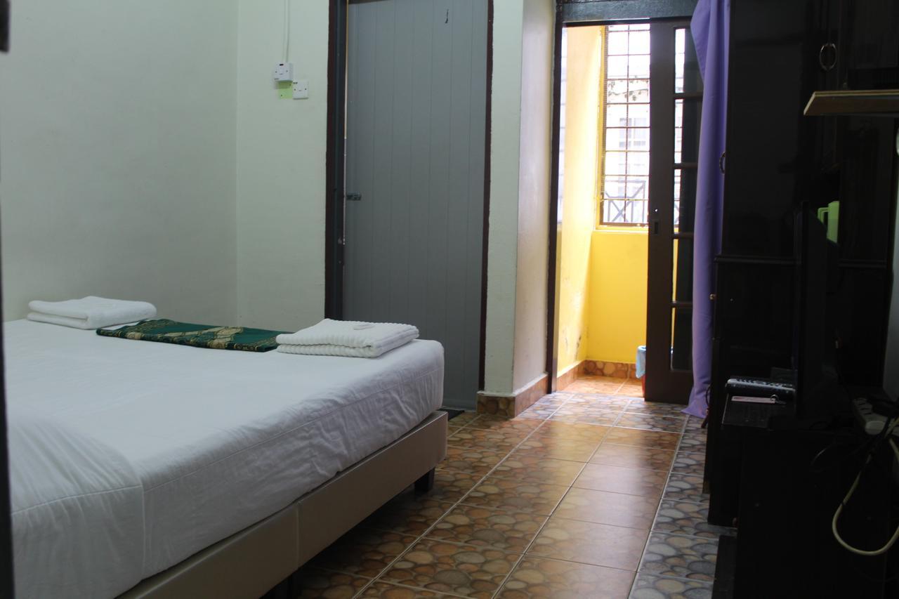 Netasha Holiday Inn Tanah Rata Esterno foto
