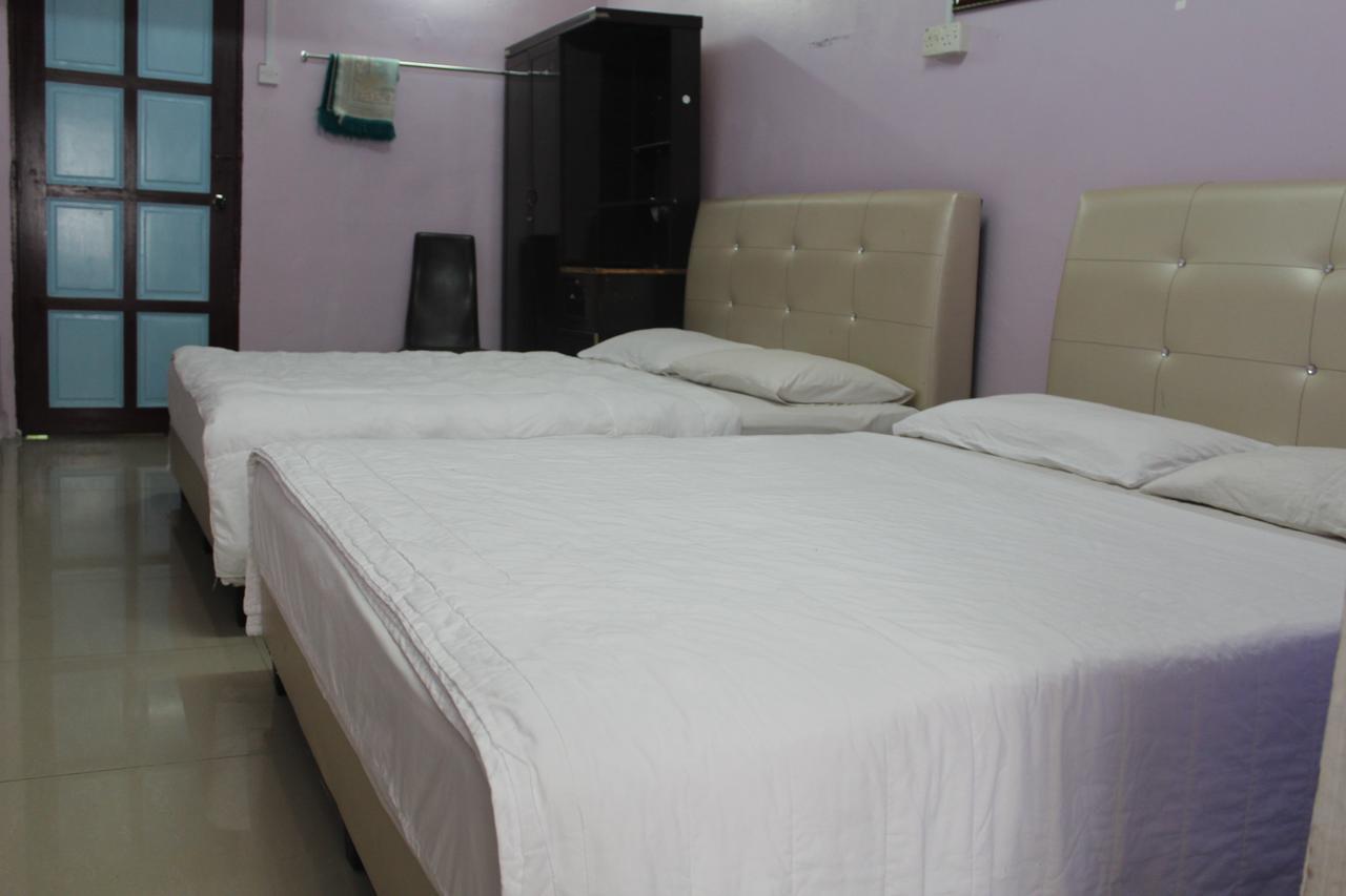 Netasha Holiday Inn Tanah Rata Esterno foto